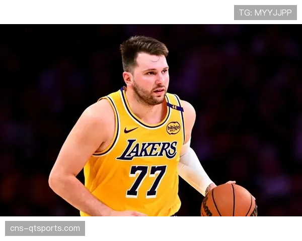 消息：东契奇三节打卡，独行侠大胜火箭锁定西南区冠军